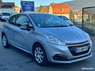 peugeot 208 1,2 ptech 68 cv like 1°main