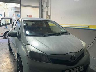 toyota vitz automatic 2013