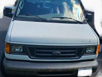 2006 ford e-150 clean title!