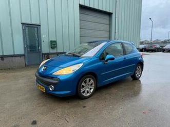 peugeot 207 1.6 16v 3drs 2006 blauw airco klein defect — peugeot — marktplaats