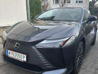 lexus rz 450e launch paket
