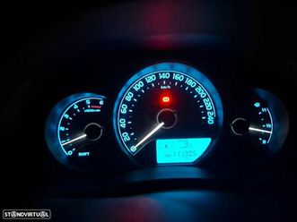 toyota auris touring sports 1.4 d-4d active