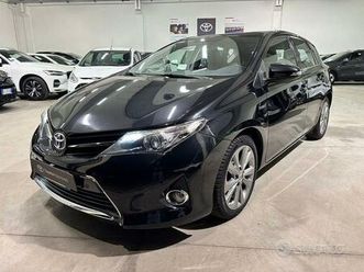 toyota auris 1.8 hybrid 5 porte lounge