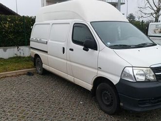 toyota van aménagé utilitaire