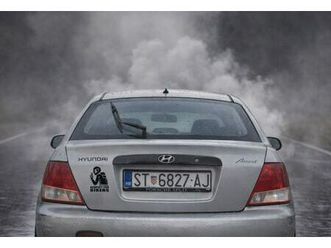 hyundai accent 1,3 gl, 2002 god.