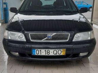 VOLVO V40 volvo-v40-1-9-td-115cv-novembro-00