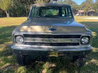 chevy suburban 2500 4x4