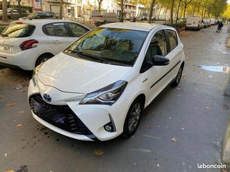 toyota yaris 100h dynamic 5p