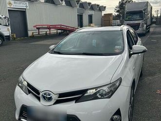 toyota auris break