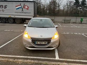 peugeot 208 1.4 hdi commerciale