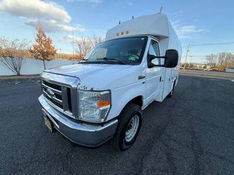 2013 ford e350 utility kuv