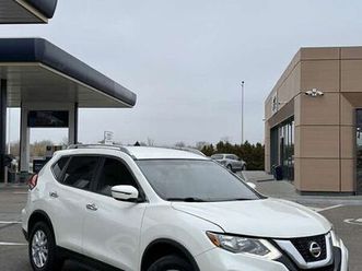nissan rogue 2017