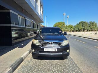 2013 fortuner gcc 6 cylinders, very good condition