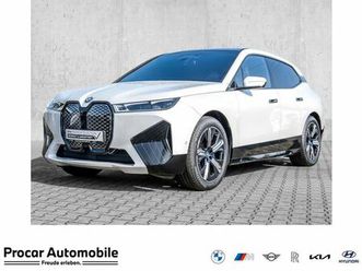 bmw ix xdrive40 sportpaket+skylounge+ahk+laser+h/k+m