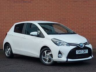 2017-toyota-yaris-1-5-vvt-i-icon-hybrid