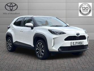 2021 toyota yaris 1.5 vvt-i design (panoramic roof)