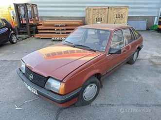 opel ascona 5-dörrar 1.6