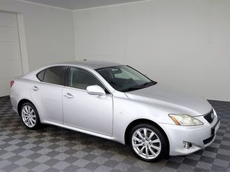 lexus is 220