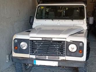 land-rover - defender