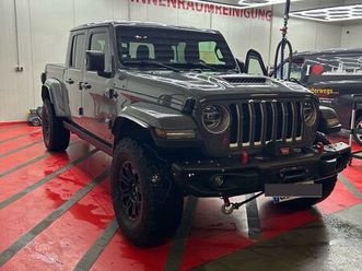 jeep gladiator mit seilwinde, ahk & extras