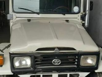 toyota band. jipe 4x4 sport 3.7 diesel 1990