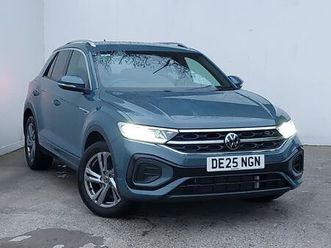 2025 volkswagen t-roc 1.5 tsi r-line hatchback 5d dsg