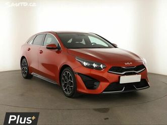 kia proceed 1.5 t-gdi, gt-line, čr,1.maj