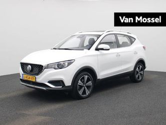 mg zs mg ev luxury 45 kwh | climate control | cruise control | achteruitrijcamera | lmv | apple carplay/android auto |