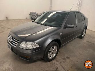 bora 2011 2.0 trendline mt -tomo inferior-