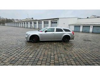 chrysler-300c-6-1-srt8