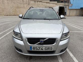 volvo v50 1.6d drive momentum