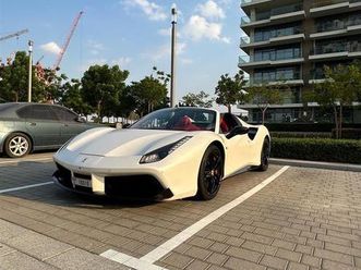 ferrari-488-spider-me-porosi-nga-auto-vrenozi-dubai