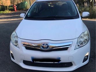 toyota auris exécutive connect