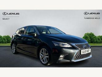 1.8 200h takumi hatchback 5dr petrol hybrid e-cvt euro 6 (start/stop) (136 ps)-/