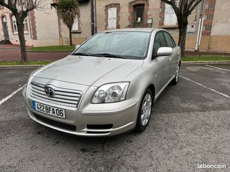 toyota avensis 2.0 d4d 115 cv linea sol 5 portes première main