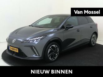 mg mg4 electric luxury 64 kwh | climaat control | navigatie | parkeersensoren & camera |