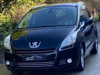 ② peugeot 5008 1.6e-hdi o1/2014 246644km b.auto toit pano clim — peugeot — 2ememain