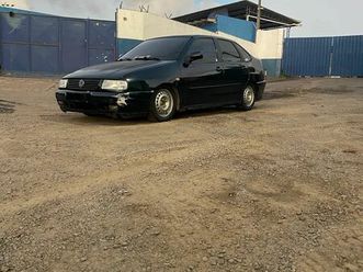 volkswagen polo classic/ special 1.8 mi 2001