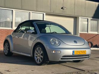 volkswagen new beetle cabriolet - 2.0 highline sportvelgen, dubbele sportuitlaat, windscherm, airco, carkit, apk 23-09-2026, parkeersenso