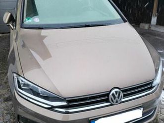 volkswagen golf sportsvan 1.5 tsi act 110kw dsg highlin...