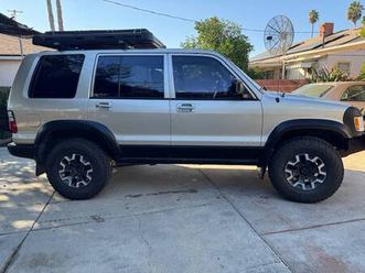 2000 isuzu trooper 5 speed manual (rare) 4x4 original