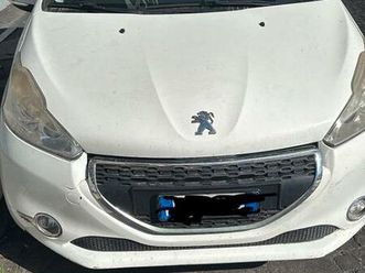 peugeot 208 bianca