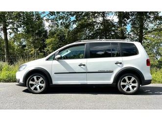 volkswagen cross touran