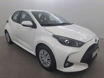 toyota yaris hybride 116h dynamic business beyond