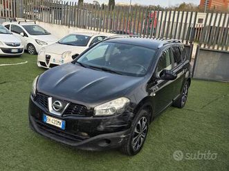 nissan qashqai euro 5. con 7 posti 2012 automatico