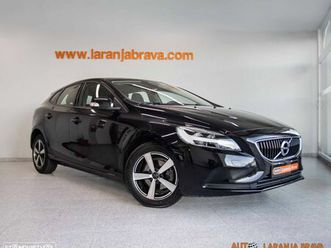 volvo v40 d2 kinetic