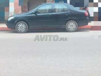 fiat siena essence manuelle 2007 à khénifra