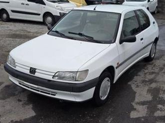 ② peugeot 306 xr 1.4 i 1995 30.000 km réel / 1propriétaire — oldtimers & ancêtres — 2ememain