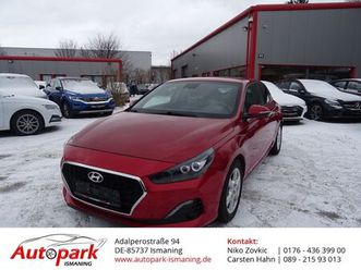 hyundai i30 fastback (pd) style
