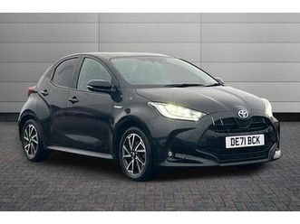 toyota yaris design hatchback's 1.5 vvt-h design e-cvt euro 6 (start/stop) 5dr